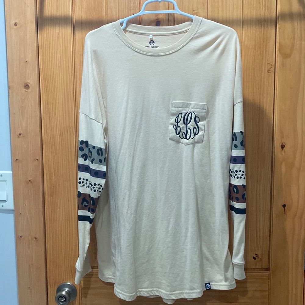 Cream Marleylilly monogrammed T shirt tunic with leopard sleeves size L/XL